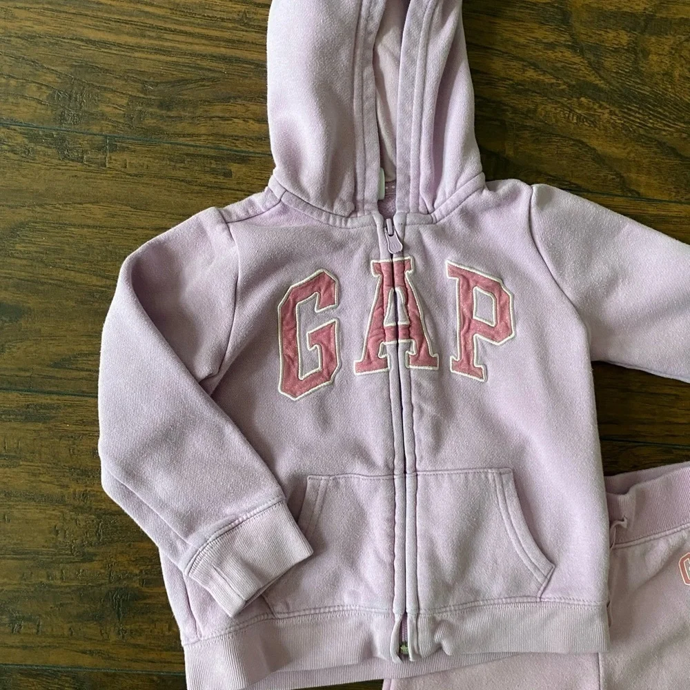 baby GAP, Girls, 2-piece Sweatsuit, Purple, Size 4